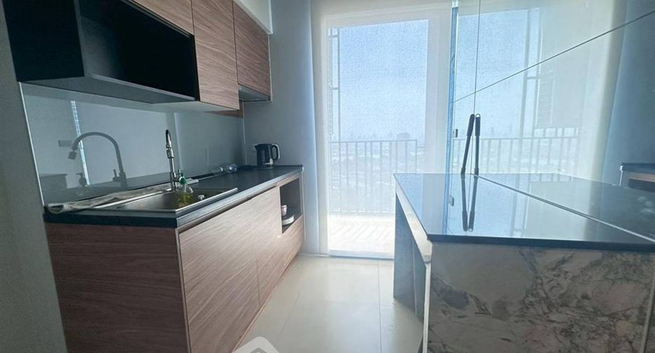 For sale 1 Beds condo in Bang Phlat, Bangkok