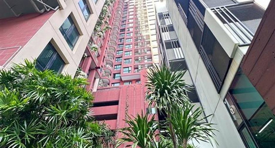 For sale 1 Beds condo in Bang Phlat, Bangkok