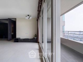 Condo en venta de 3 habitaciones en Bang Kho Laem, Bangkok