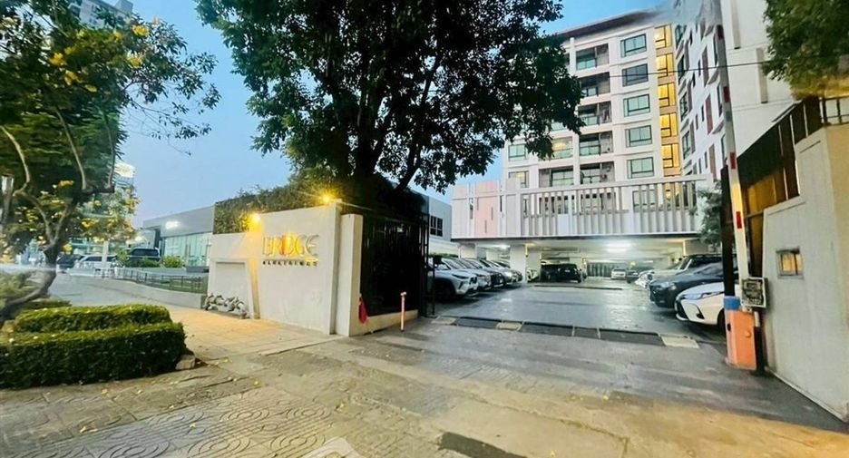 For sale 1 bed condo in Yan Nawa, Bangkok