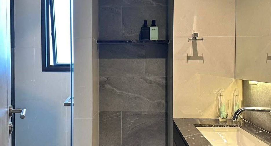 For sale 2 bedrooms condo in Pratumnak, Pattaya