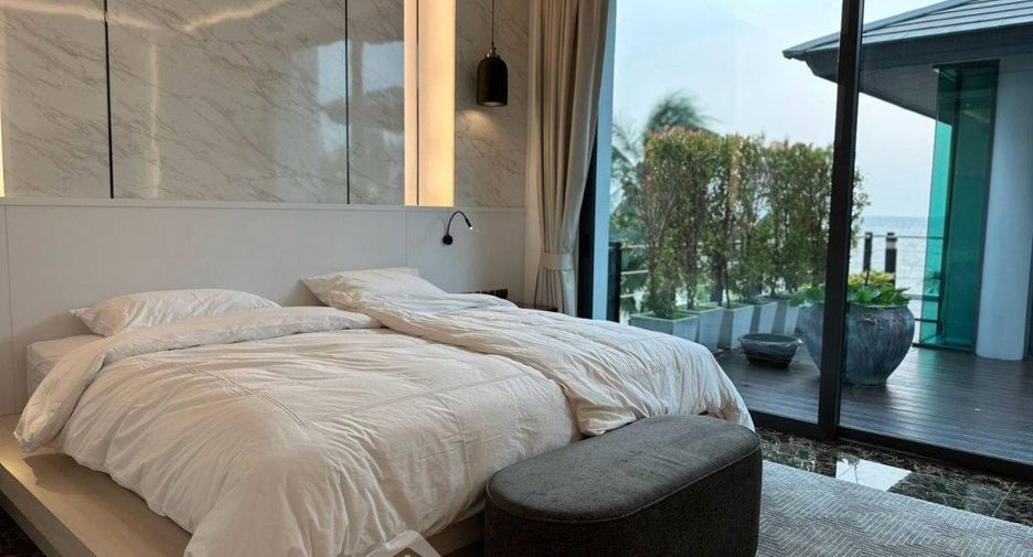 For sale 4 bedrooms house in Mueang Chon Buri, Chonburi