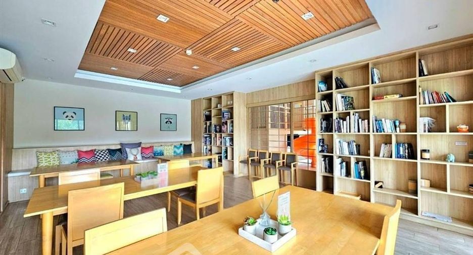 For sale 2 bedrooms condo in Si Racha, Chonburi