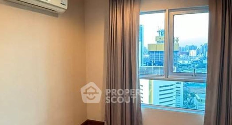 À vendre 2 chambres condo à Huai Khwang, Bangkok