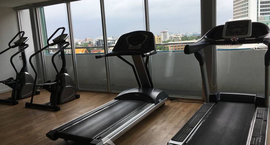 For rent 2 ベッドルーム condo in Khlong Toei, Bangkok