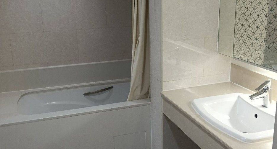 For rent 2 ベッドルーム condo in Khlong Toei, Bangkok
