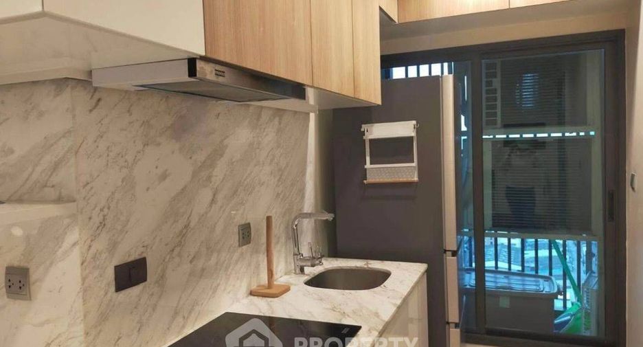 For rent 2 ベッドルーム condo in Huai Khwang, Bangkok