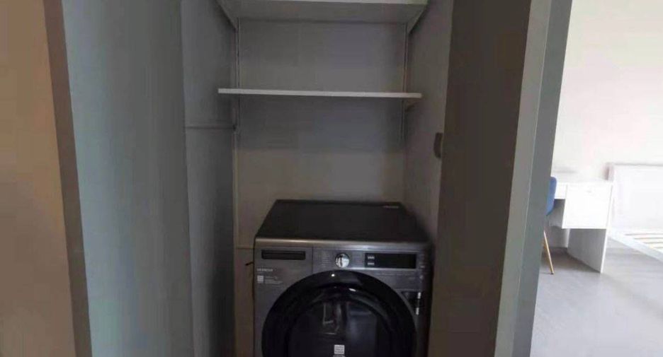 For rent 2 ベッドルーム condo in Huai Khwang, Bangkok