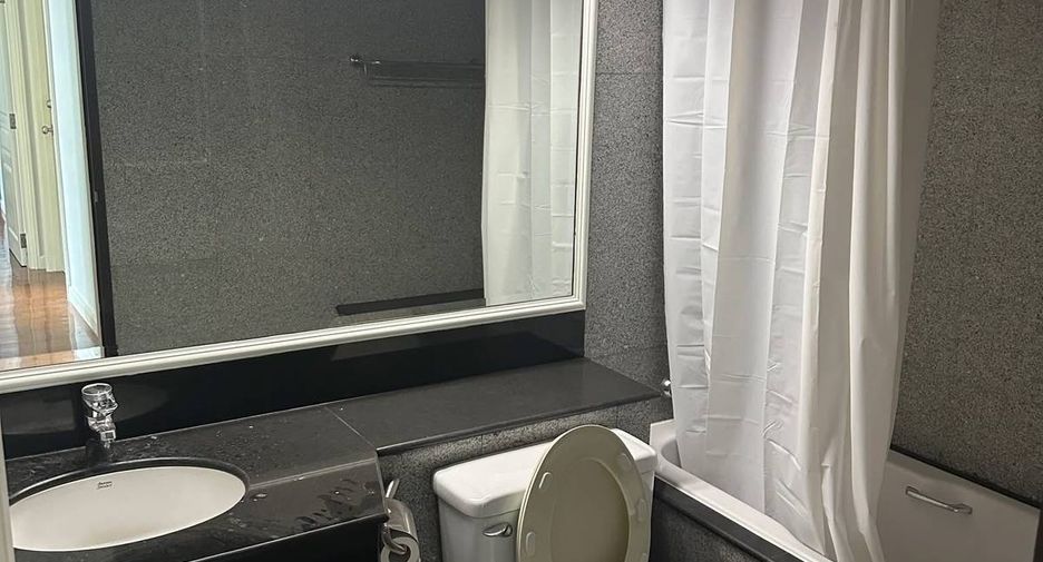 Wohnung zur Miete mit 3 Zimmer in Pathum Wan, Bangkok