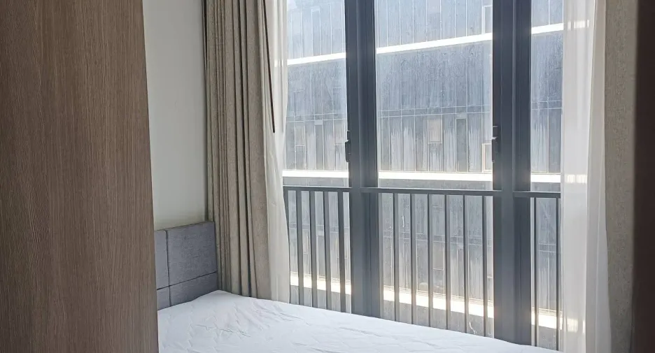 À louer 2 chambres condo à Huai Khwang, Bangkok