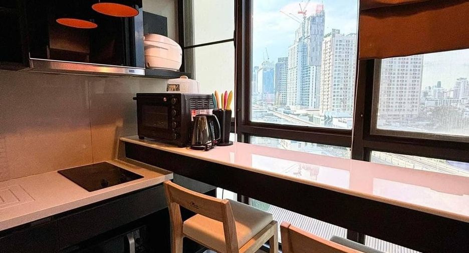 À louer 1 chambre condo à Khlong Toei, Bangkok