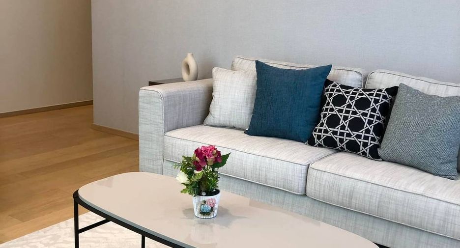 Wohnung zur Miete mit 2 Zimmer in Pathum Wan, Bangkok