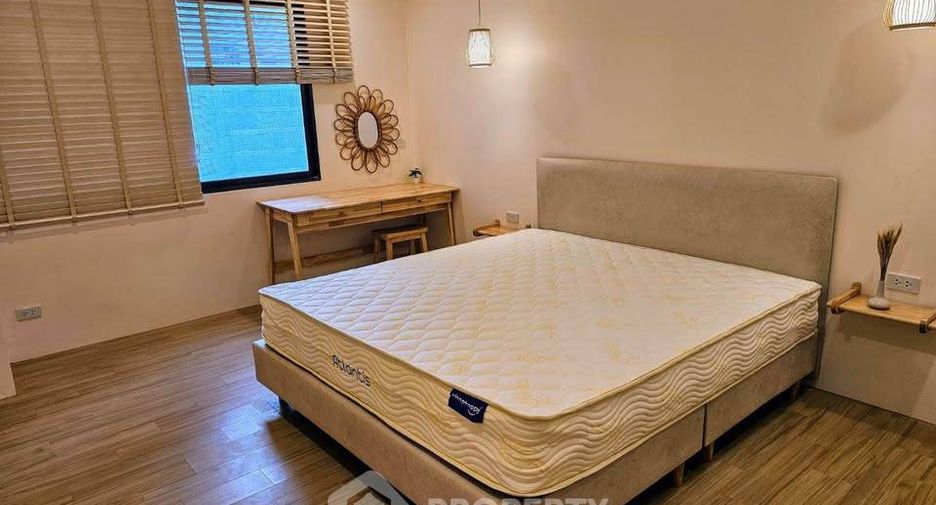 Wohnung zur Miete mit 3 Zimmer in Khlong Toei, Bangkok