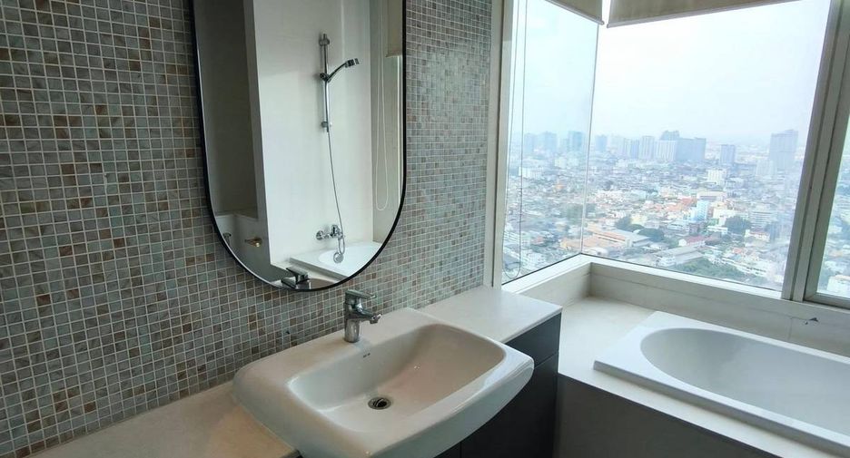 出租 3 卧室 公寓 在 Bang Kho Laem, 曼谷