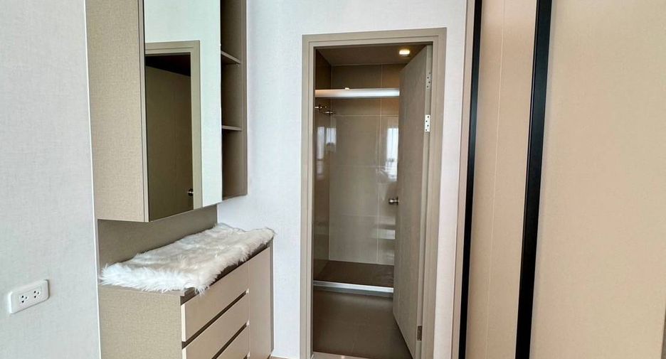 For rent 1 bed condo in Huai Khwang, Bangkok