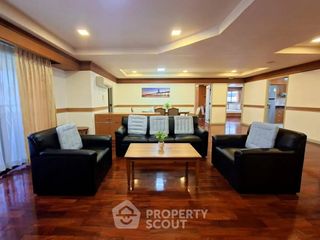 For rent 3 bedrooms apartment in Watthana, Bangkok