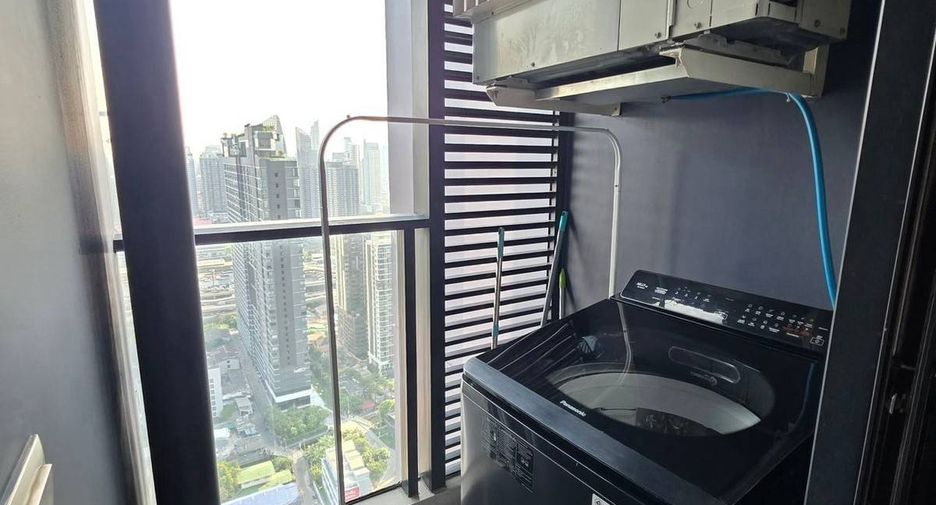 Wohnung zur Miete mit 2 Zimmer in Huai Khwang, Bangkok