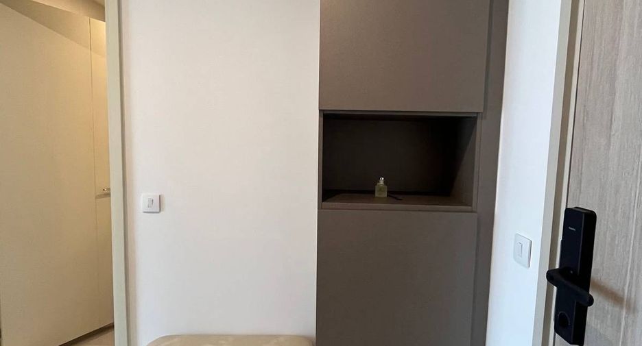 Condo en alquiler de 1 habitaciones en Khlong Toei, Bangkok