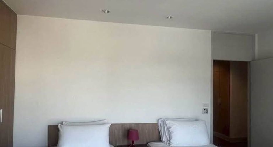 For rent 3 bedrooms apartment in Pathum Wan, Bangkok
