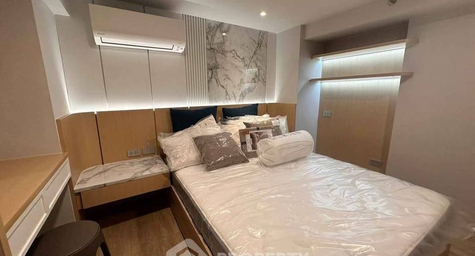 For rent 2 ベッドルーム condo in Bang Rak, Bangkok