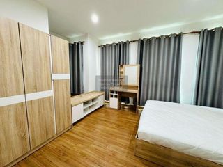 出租 3 卧室 联排别墅 在 Bang Phli, Samut Prakan