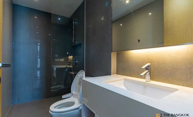 For sale 2 bedrooms condo in Khlong Toei, Bangkok