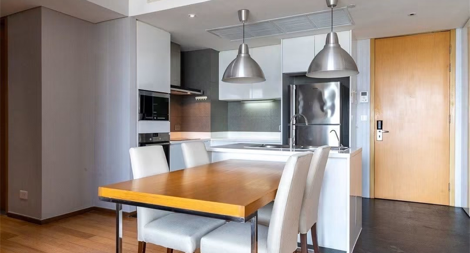 Condo en venta de 2 habitaciones en Khlong Toei, Bangkok