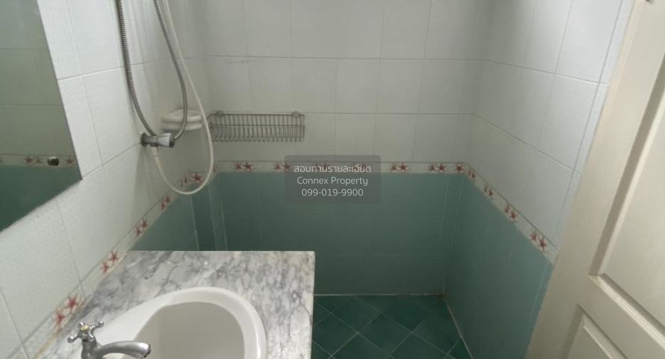 出租 4 卧室 联排别墅 在 Mueang Samut Prakan, Samut Prakan