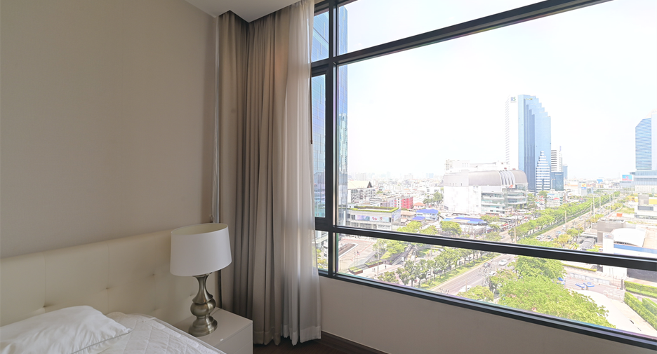 À louer 2 chambres condo à Huai Khwang, Bangkok