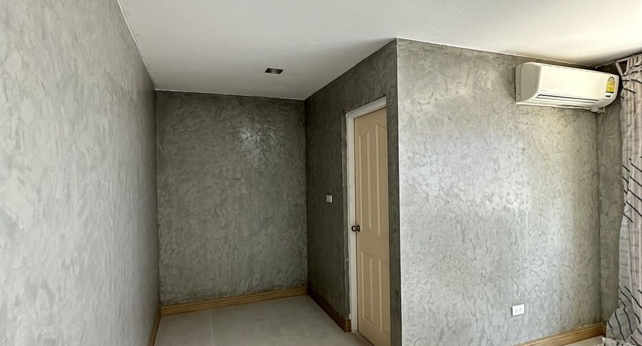 Reihenhaus zum Kauf mit 3 Zimmer in Bang Kapi, Bangkok