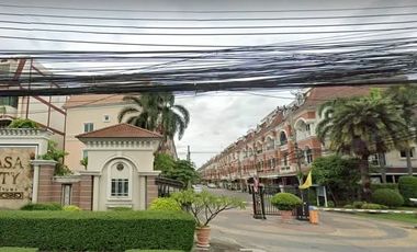 Reihenhaus zum Kauf mit 3 Zimmer in Bang Kapi, Bangkok