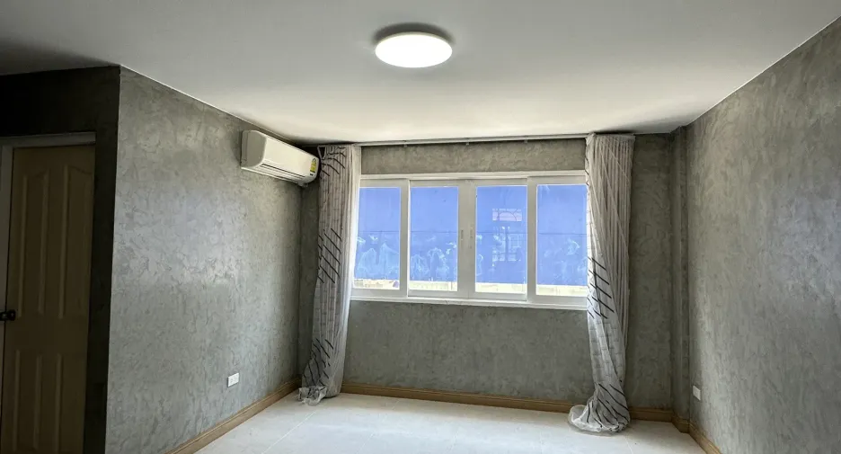 Reihenhaus zum Kauf mit 3 Zimmer in Bang Kapi, Bangkok