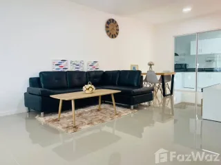 For rent 3 bedrooms townhouse in Mueang Chiang Mai, Chiang Mai