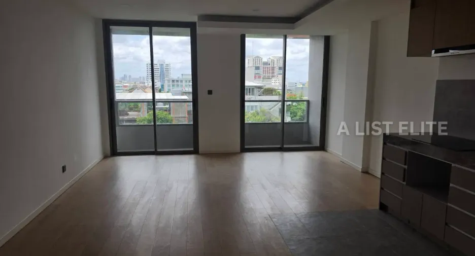 For sale 2 bedrooms condo in Watthana, Bangkok