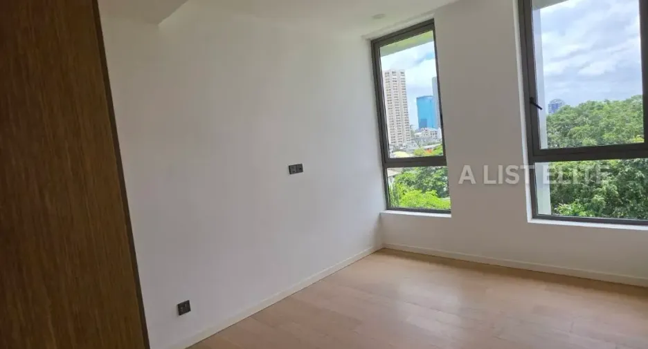 For sale 2 bedrooms condo in Watthana, Bangkok