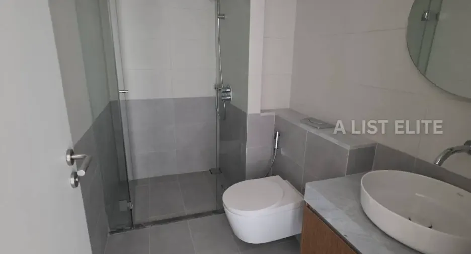 For sale 2 bedrooms condo in Watthana, Bangkok