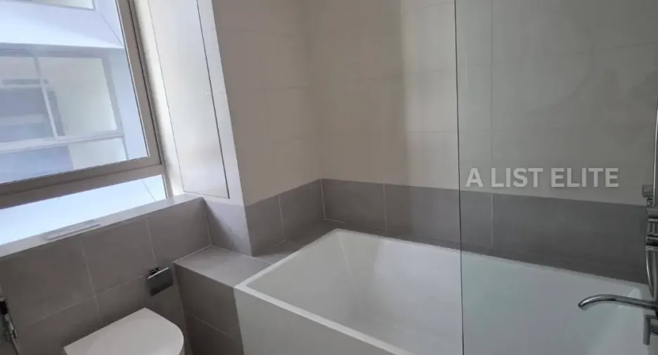 For sale 2 bedrooms condo in Watthana, Bangkok
