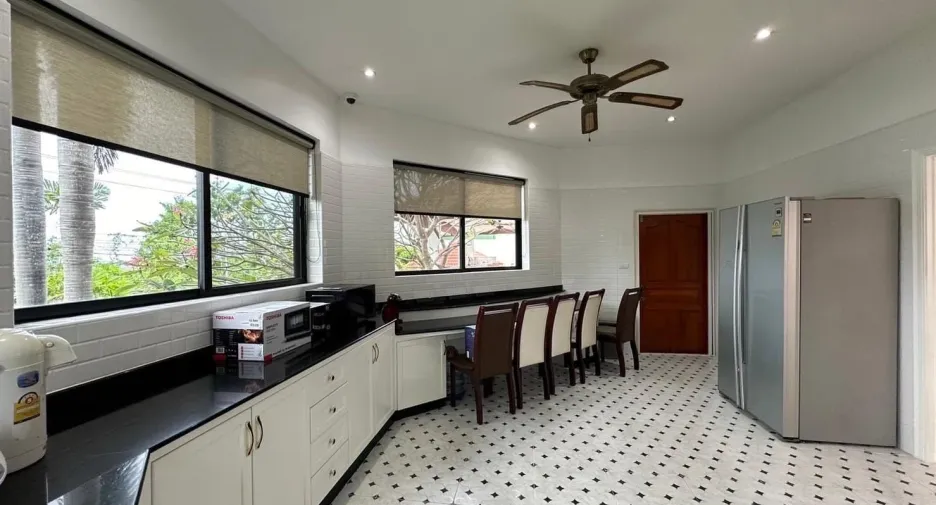 Villa zum Kauf mit 4 Zimmer in East Pattaya, Pattaya
