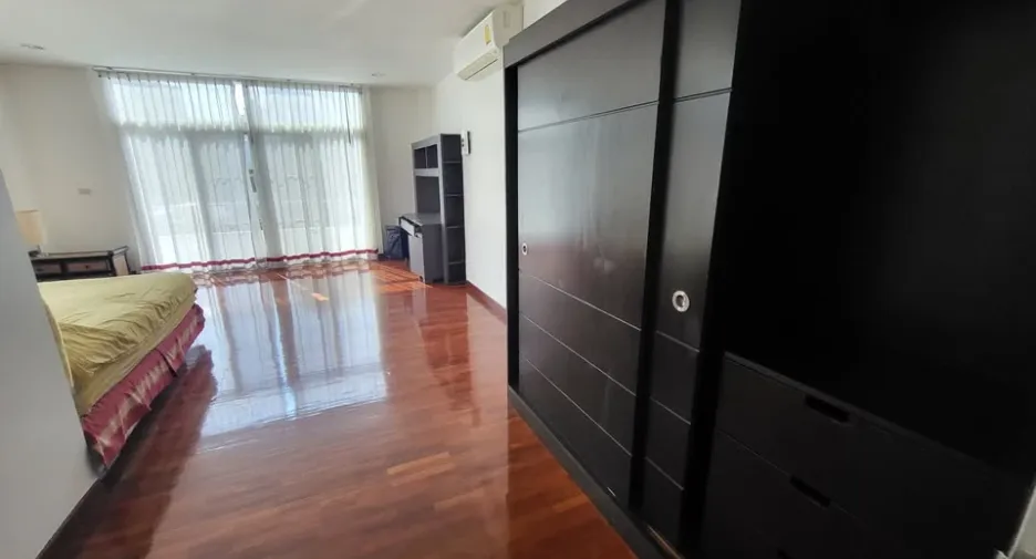 For sale 3 bedrooms villa in North Pattaya, Pattaya