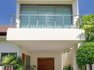 À louer 4 chambres villa à Mueang Phuket, Phuket