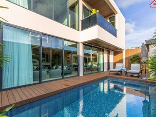 Haus zum Kauf mit 5 Zimmer in Bang Lamung, Chonburi