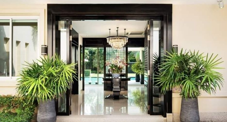 Haus zum Kauf mit 8 Zimmer in East Pattaya, Pattaya
