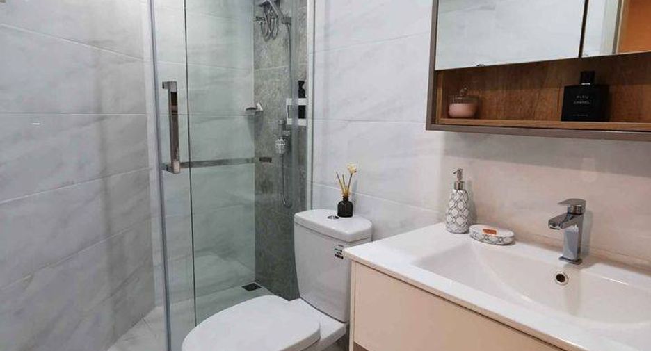 For sale 2 bedrooms condo in Sathon, Bangkok