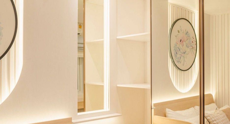 For rent 3 ベッドルーム condo in Yan Nawa, Bangkok