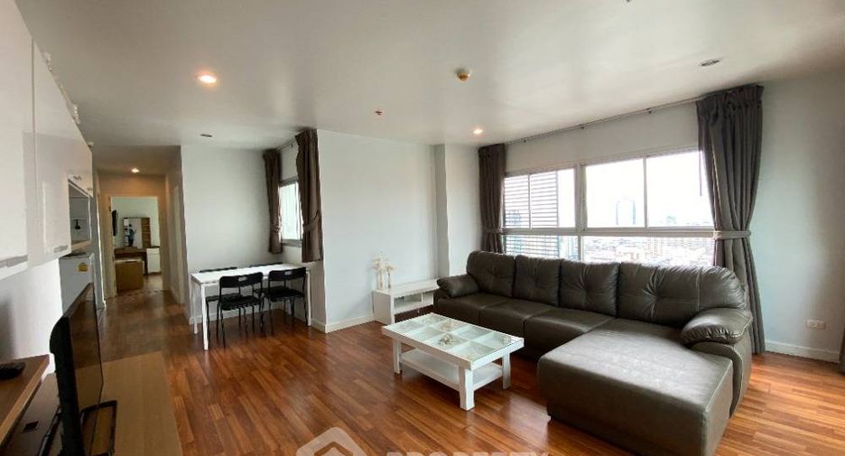 For rent 2 bedrooms condo in Bang Phlat, Bangkok