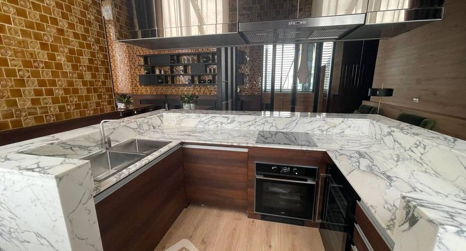 For rent and for sale 1 bed condo in Watthana, Bangkok