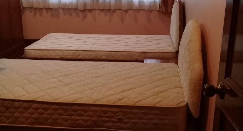 Wohnung zur Miete mit 3 Zimmer in Watthana, Bangkok