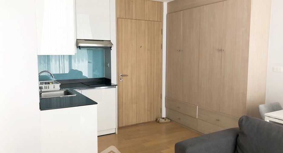 For rent 1 bed condo in Phaya Thai, Bangkok