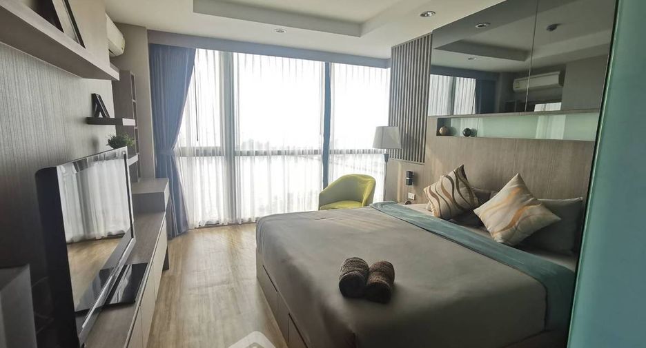 Condo en alquiler de 2 habitaciones en Si Racha, Chonburi