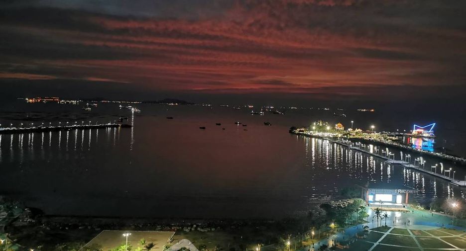 Condo en alquiler de 2 habitaciones en Si Racha, Chonburi